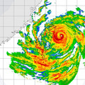 颱風史上十幾年罕見 強颱凱米挾豪雨掃全台