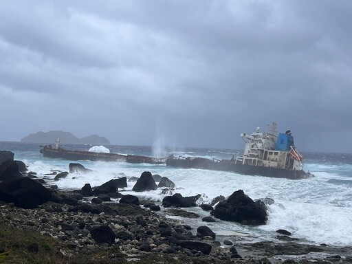 【山陀兒襲台】47年來首個登陸高雄颱風、暴雨狂灌北海岸成水鄉澤國