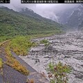 花蓮馬太鞍溪堰塞湖溢堤 洪水沖斷大橋、71人受困