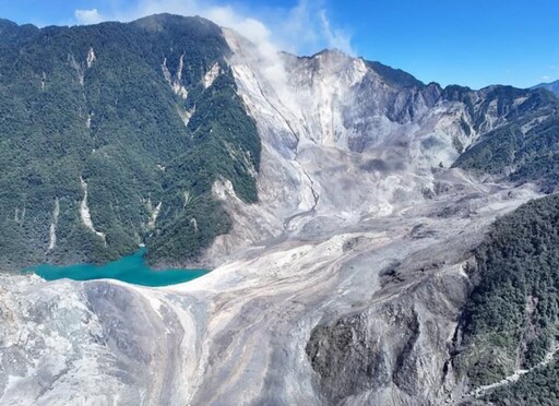 馬太鞍溪堰塞湖水量減 農業部評估開溪床便道上溯11公里挖壩