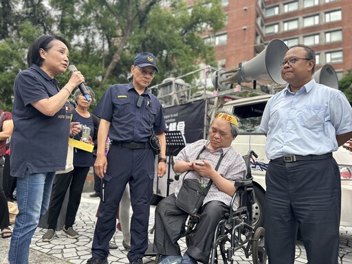 動保團體農業部前抗議喊「餵食無罪」 野保團體︰政策應回歸科學和事實