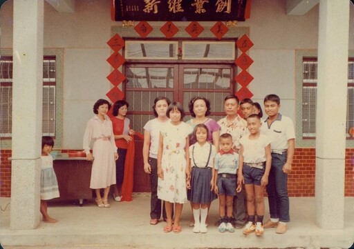 祖靈的女兒：排灣族首席女巫包惠玲（Mamauwan）在人與神之間維繫連結