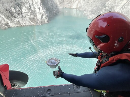 馬太鞍堰塞湖蓄水再降 農田淹沒上百公頃 災區淤泥垃圾量可觀