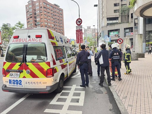 新店捷運站砍人！2遊民爆衝突「女背遭刺送醫」 行兇動機僅為了10元