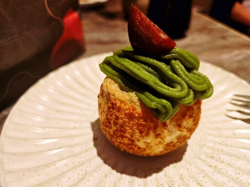 陶板屋、藝奇、阪前聯手「一〇八抹茶」！推9道聯名料理：穿綠色衣服送日料
