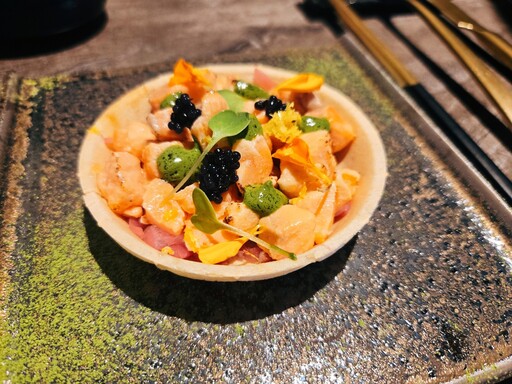 陶板屋、藝奇、阪前聯手「一〇八抹茶」！推9道聯名料理：穿綠色衣服送日料