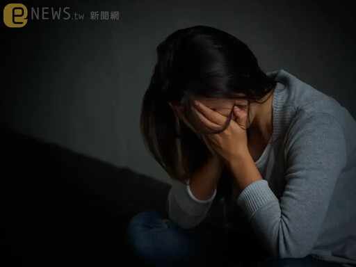 鄰居阿伯中風送醫！婆婆莫名崩潰痛哭半小時 輕吐「1句」公公臉綠了