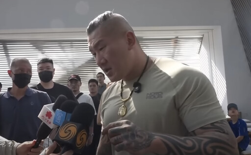 館長二度赴中！直播大讚中國 喊話台人：大家應該回家