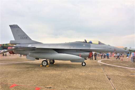 鳳展鐵翼龍躍鳳嗚 空軍嘉義基地8/10日營區開放