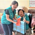 端節前夕 嘉榮服處探訪獨居年長榮民眷
