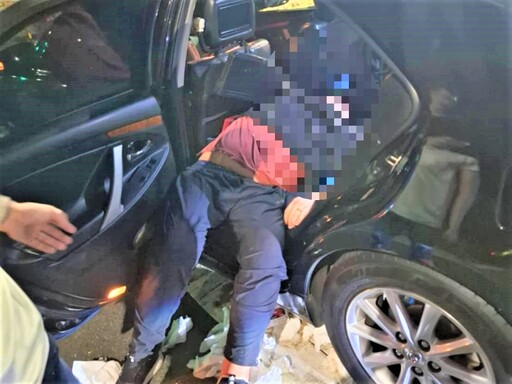 不勝酒力嘔吐車內 竹園警維護交通安全迅速應處