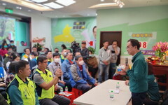 勞動部長許銘春攜手60名工會幹部力挺 最支持勞工的李昆澤！