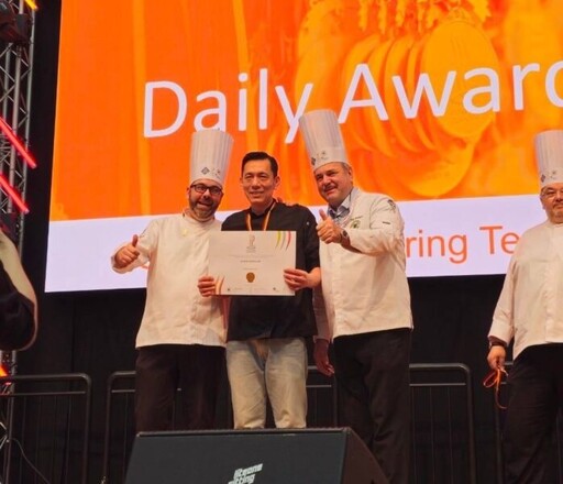 義大廚藝系師生 以屏東農產文化創作「大地的恩典可可」奪世界廚藝奧林匹克競賽銅牌