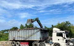 屏縣府協助琉球鄉公所緊急清運垃圾741噸 6月1日起回歸鄉公所自行處理