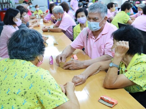 福田、永豐社區合辦據點家庭日 展現照顧成果與效益