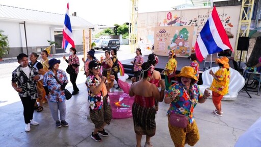 屏東新住民市集 「泰」好玩 潮州潑水節清涼消暑