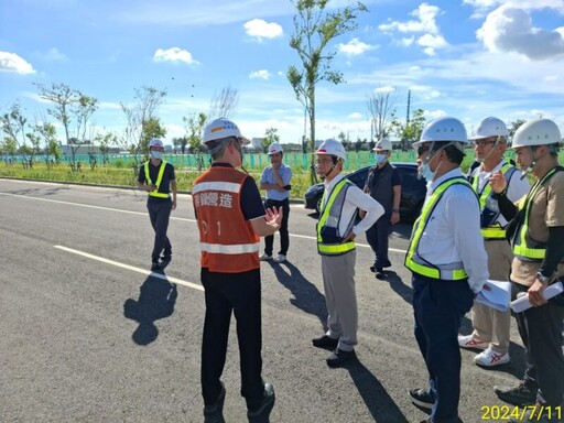 林副市長視察橋頭科學園區1-2號聯外道路工程進度 力拼7月完成