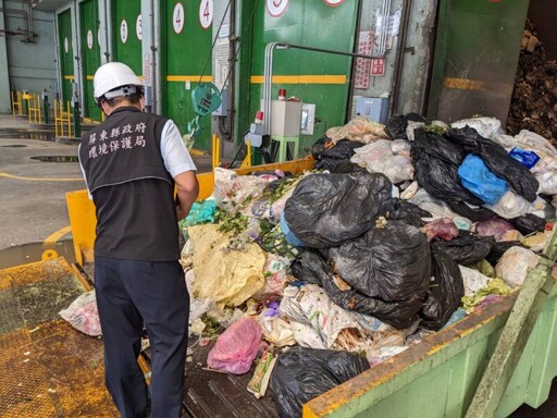 屏東擴大執行垃圾袋破袋檢查 垃圾分類要落實 未分類清潔隊將拒收