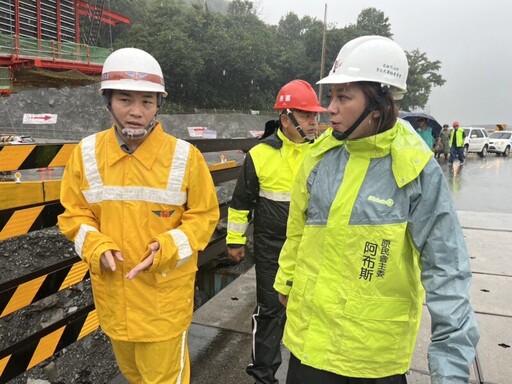 高雄市長陳其邁原民會主委阿布斯率團隊 視察桃園區防颱整備作業