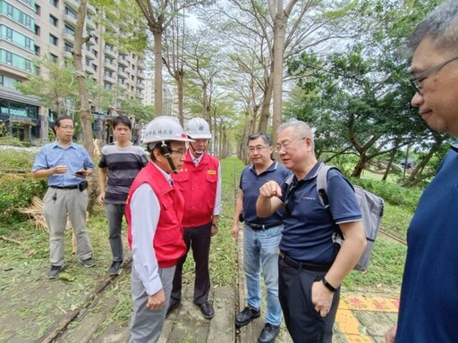 高雄林副市長視察輕軌復原工作加速復駛