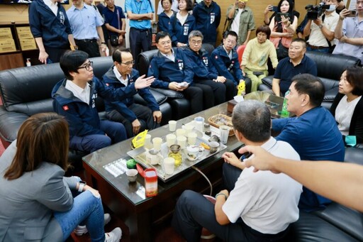 高雄市議會第四屆第四次定期大會開幕 陳其邁拜會議長及各黨團