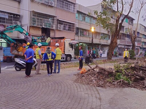 高市工務局全力總動員參與救災 加速恢復市容