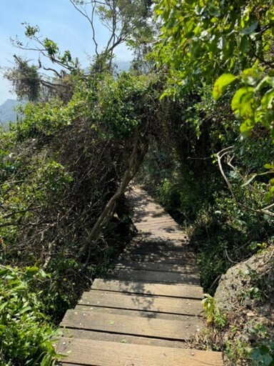 自管處全力搶通園區步道，感謝各單位鼎力協助，並呼籲民眾注意登山安全