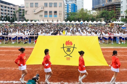 陳其邁祝賀高雄女中建校百年