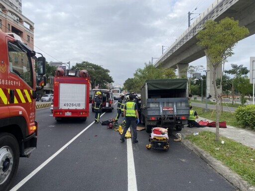 25歲小貨車駕駛恍神肇事雙腳骨折 大雅警分局籲行駛時應注意周遭狀況