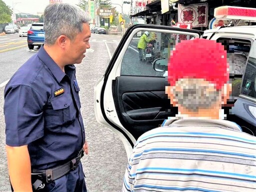 老翁外出迷途 長竹警暖心載返安養機構