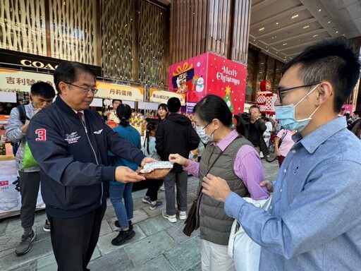 「臺南400厚禮樹巡迴展」開抵新竹 臺南果品驚豔新竹遠百