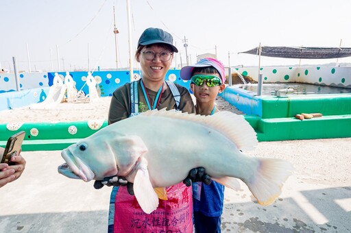 搧海風 吃海味「海線潮旅行」 符合條件高市觀光局每團即補助車資4500元