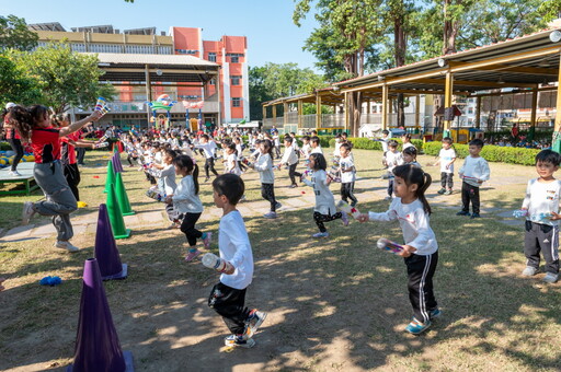 楠梓示範員工子女非營利幼兒園舉辦「一日志工總體營造園遊會」 關懷弱勢家庭