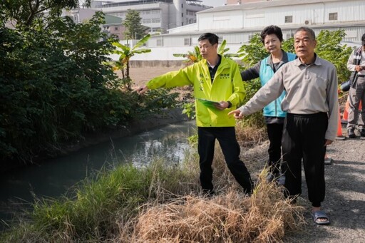 大寮水圳無護欄釀事故 林岱樺團隊邀相關單位會勘解決問題