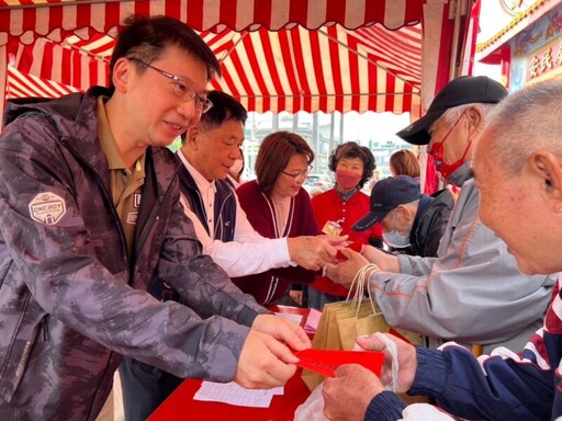 屏縣府已發放5,800戶低收家庭春節紅包 歲末關懷送暖祝福