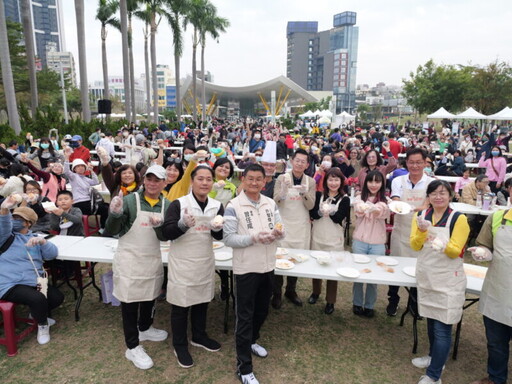 高雄中央公園舉辦熱鬧的米食博覽會 增添年節的歡樂氛圍