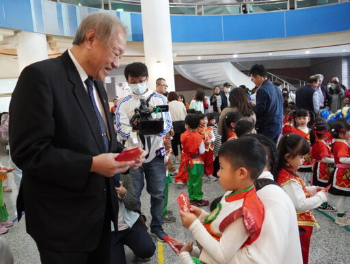 正修幼兒園寓教於樂冬令營登場 金蛇喜迎春喜洋洋