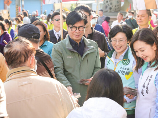 陳其邁赴大寮林園發送蛇年小紅包 憂立院砍總預算影響地方建設