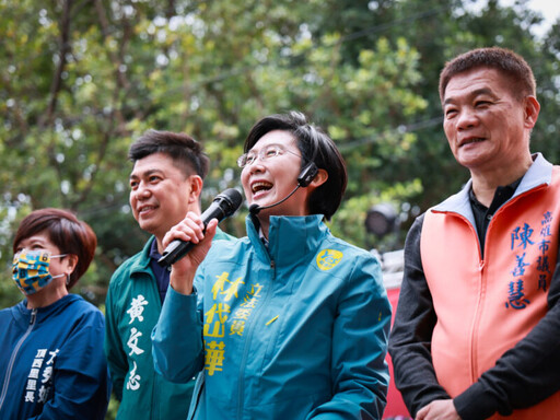 林岱樺高雄左營拜年 期許眷村文化成為國際觀光亮點