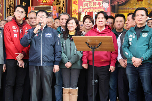 黃偉哲陪同賴清德總統前往廟宇參拜祈福 祈求臺灣國泰民安