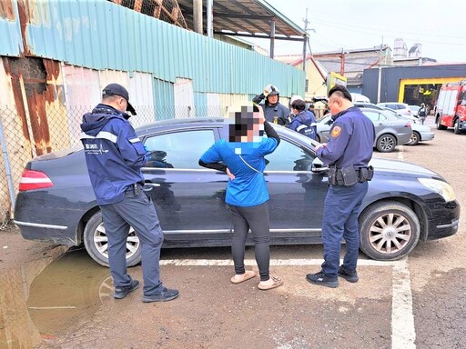 女童遭鎖老舊車內 北興警與消防合力救援