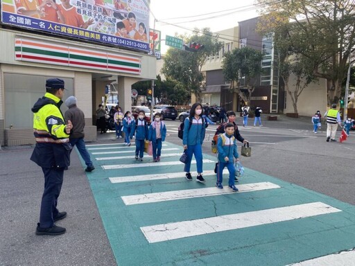 豐原警加強護童勤務 確保學童安全上下學