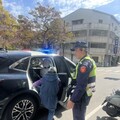 七旬老婦外出買東西迷路 五分局警助返家