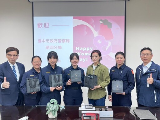 中市四分局婦女節手作鋼鐵花 致敬警花剛柔並濟