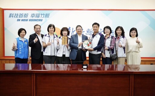 新竹區漁會總幹事童錦杰榮退 楊文科期勉退而不休、繼續輔導漁業