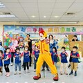 高市衛生局攜手麥當勞叔叔於教導小朋友洗手時機及步驟 預防腸病毒！