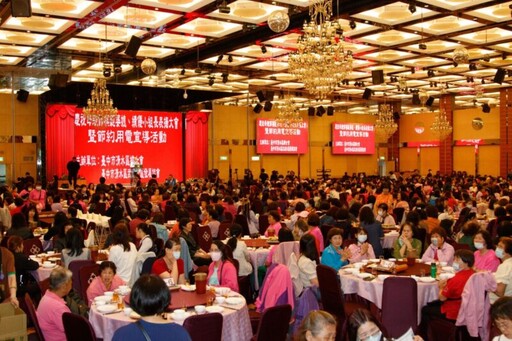 清水區婦女會表揚活動 市長盧秀燕：每一位都是「社會典範」！