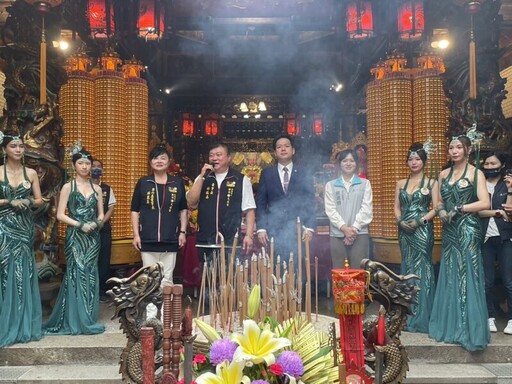 新竹內天后宮慶祝天上聖母聖誕 邱臣遠參香祈福