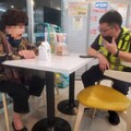 8旬失智嬤深夜跨區尋兄 豐原警籲使用防走失輔具