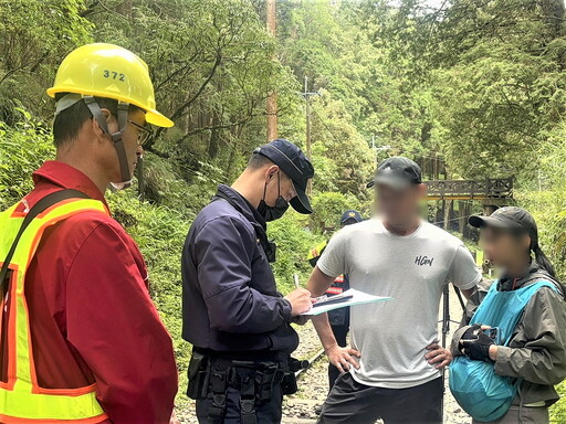 違規行走阿里山鐵道 危險又傷荷包 最高可處5萬元罰鍰